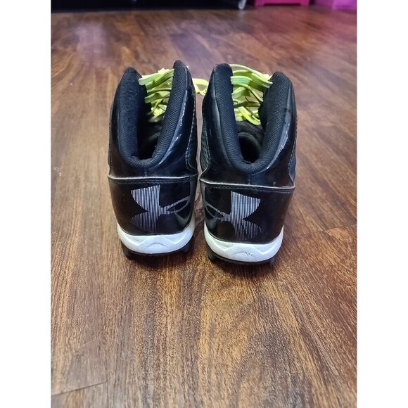 Under Armour Mens Cleats used one season size 8 1/2 - Picture 3 of 4